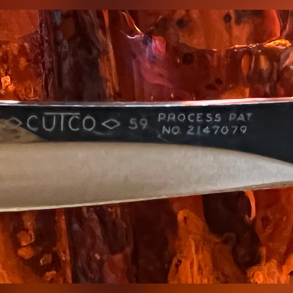 RARE!! Full Set (8) of Cutco Traditional Steak/Table Knives and Storage box - Picture 8 of 9